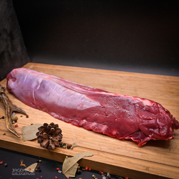Rehrücken mit Knochen 1,35kg
