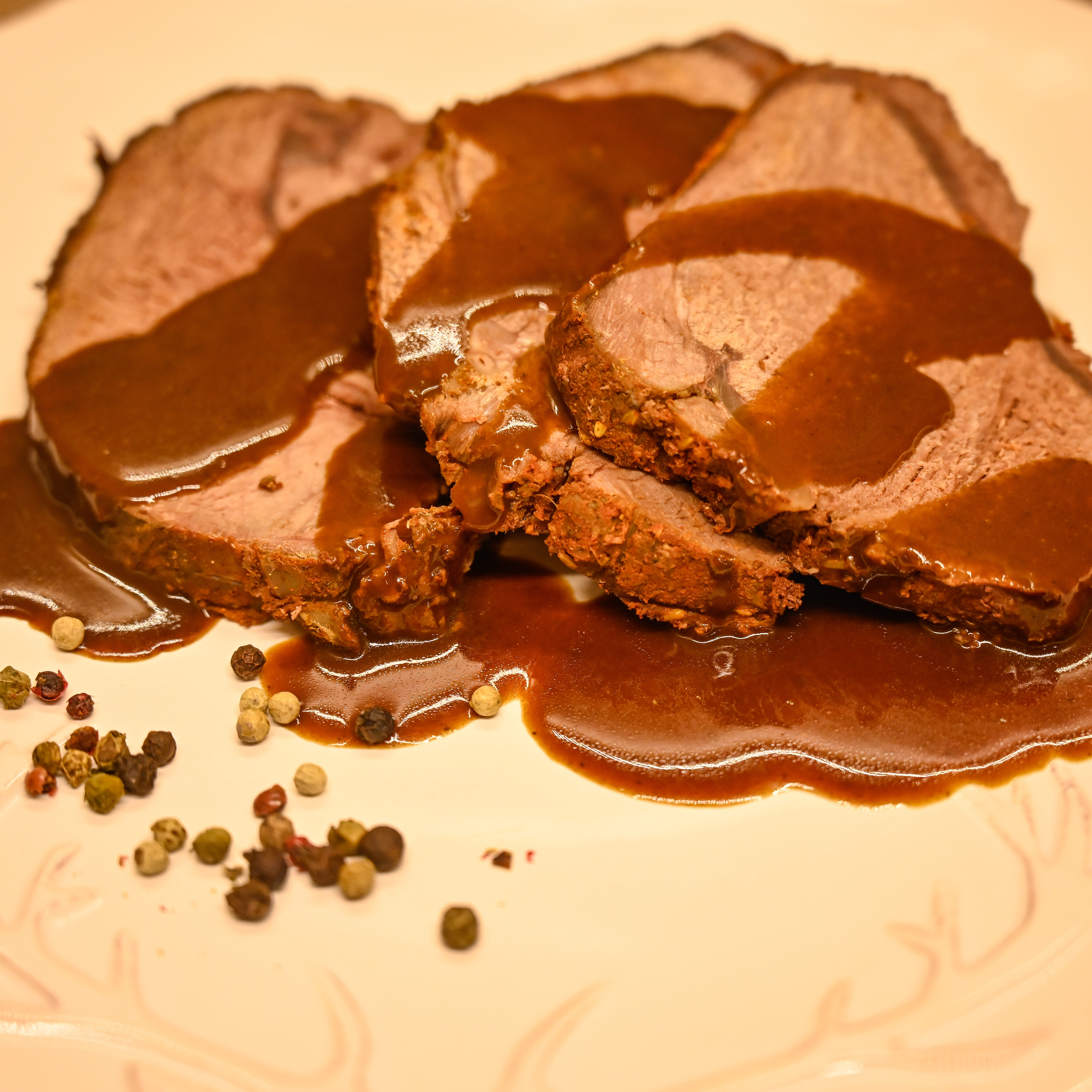 Hirschbraten in Spätburgundersoße | Beutel
