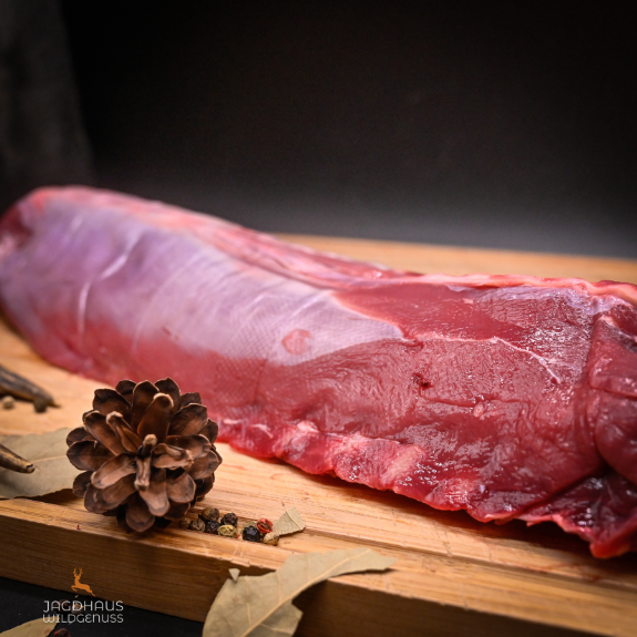 Rehrücken mit Knochen 1,35kg